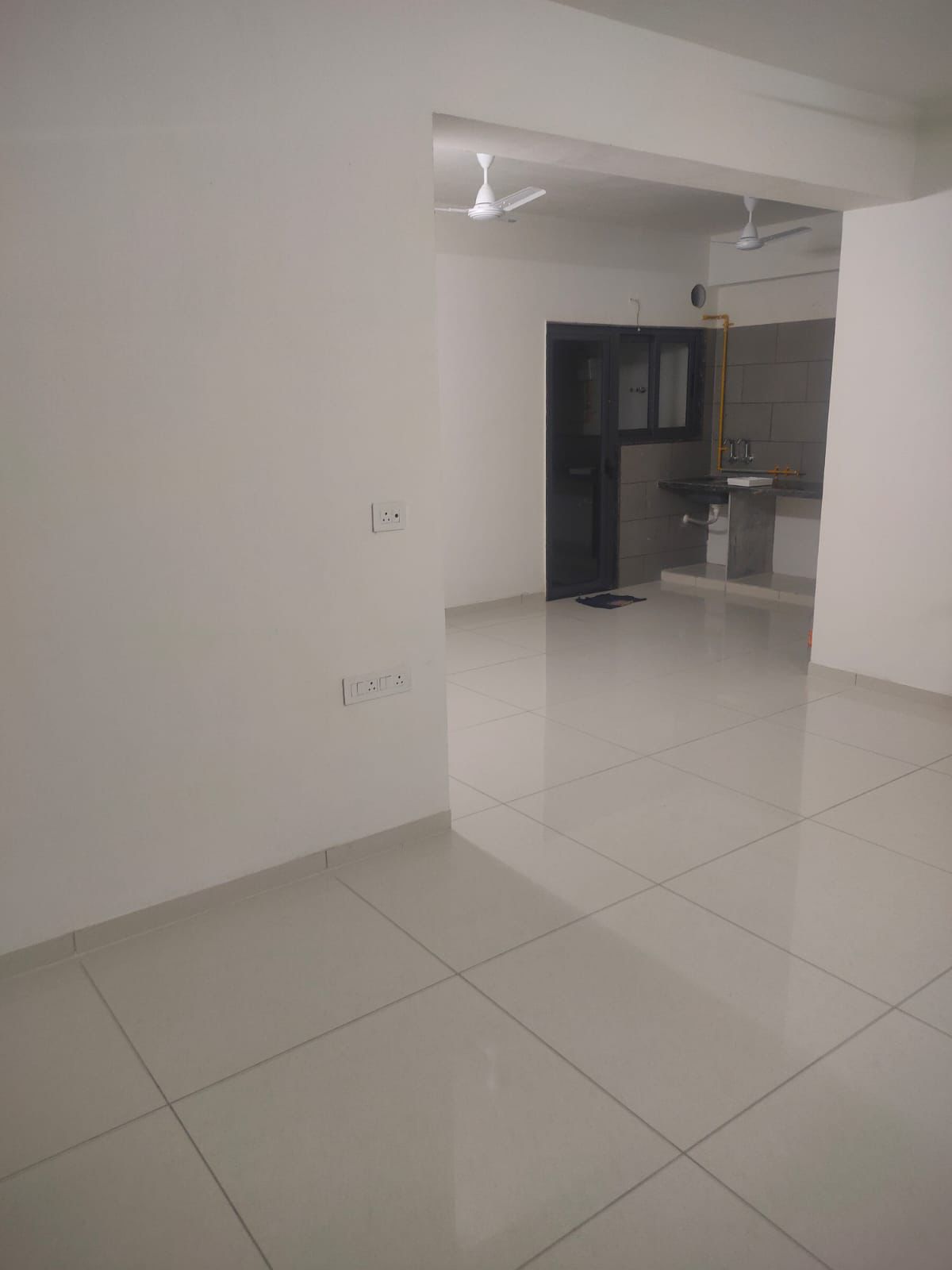 3 BHK 1950 Sq.FT Residential Flat for Rent in Ambli Ahmedabad - Media 7