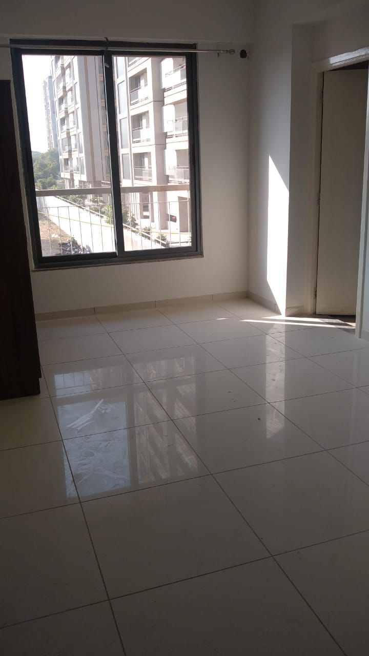 3 BHK 1950 Sq.FT Residential Flat for Rent in Ambli Ahmedabad - Media 8