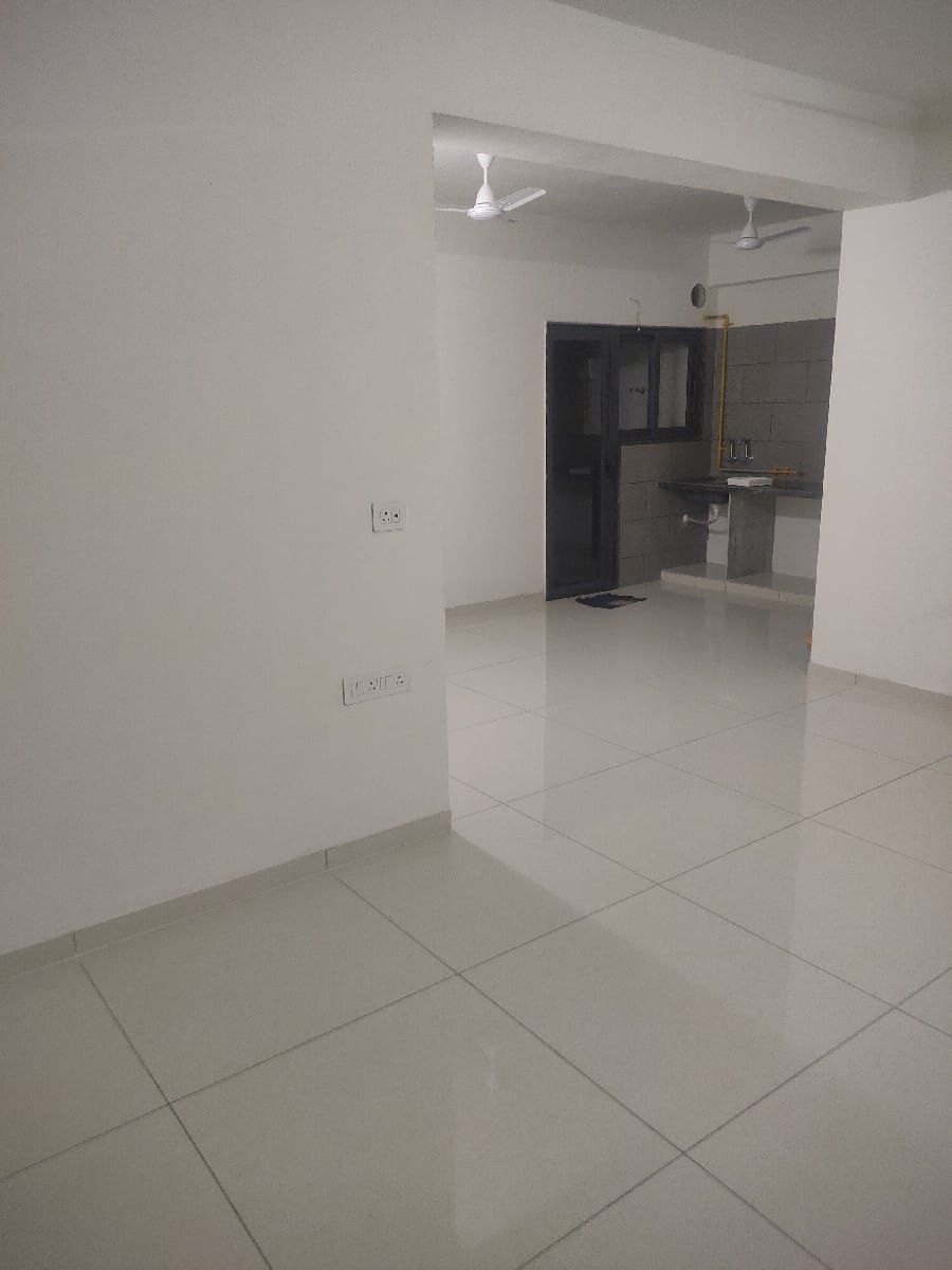 3 BHK 1950 Sq.FT Residential Flat for Rent in Ambli Ahmedabad - Media 3