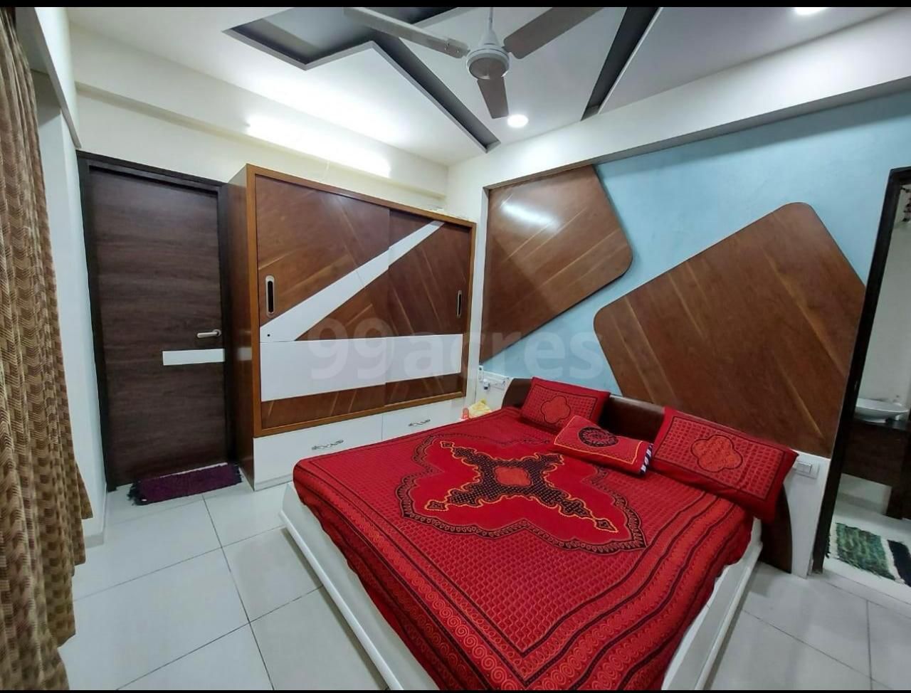 3 BHK 1435 Sq.FT Residential Flat for Rent in Shela Ahmedabad - Media 7