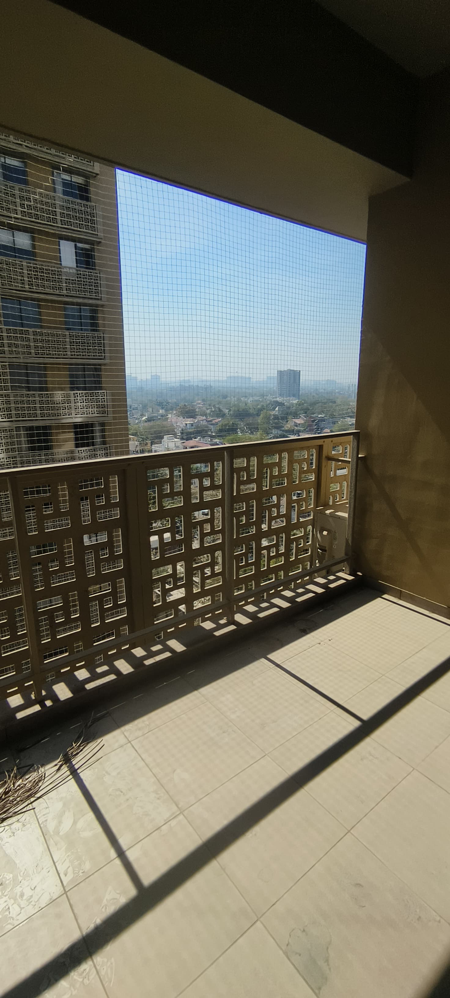 4 BHK 2990 Sq.FT Residential Flat for Rent in Thaltej Ahmedabad - Media 12