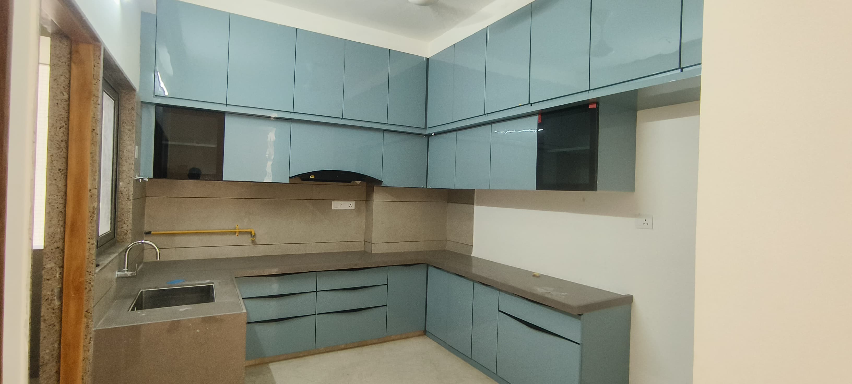 4 BHK 2990 Sq.FT Residential Flat for Rent in Thaltej Ahmedabad - Media 11