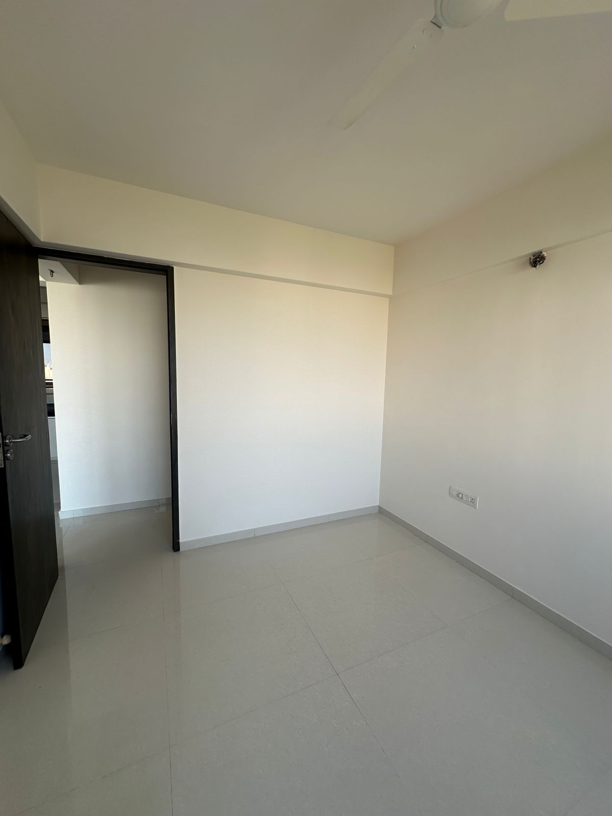 2 BHK 1260 Sq.FT Residential Flat for Rent in Vastrapur Ahmedabad - Media 10