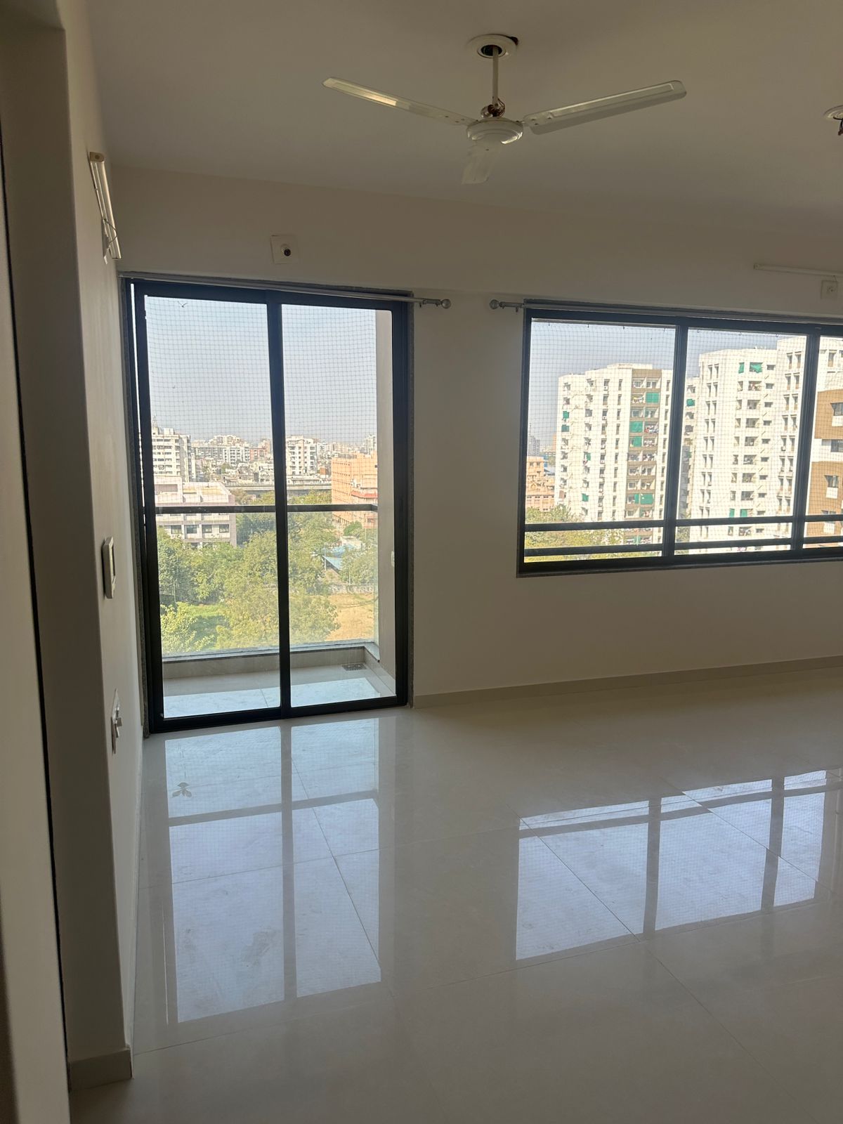 2 BHK 1260 Sq.FT Residential Flat for Rent in Vastrapur Ahmedabad - Media 7