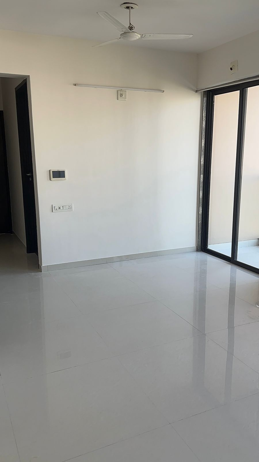 2 BHK 1260 Sq.FT Residential Flat for Rent in Vastrapur Ahmedabad - Media 8
