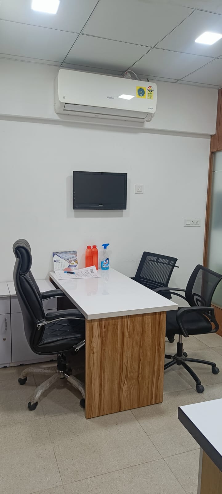 OFFICE 770 Sq.FT Commercial Office for Rent in Ambli-bopal Road Ahmedabad - Media 4