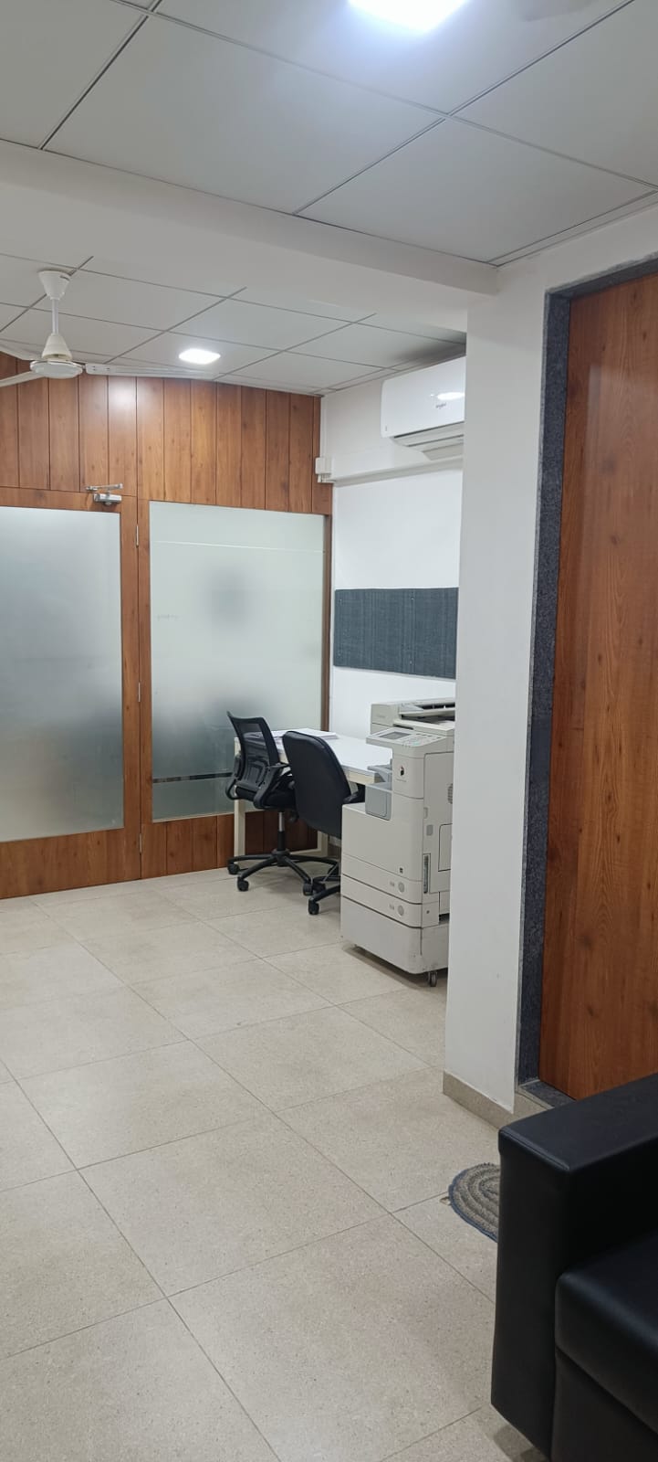 OFFICE 770 Sq.FT Commercial Office for Rent in Ambli-bopal Road Ahmedabad - Media 5