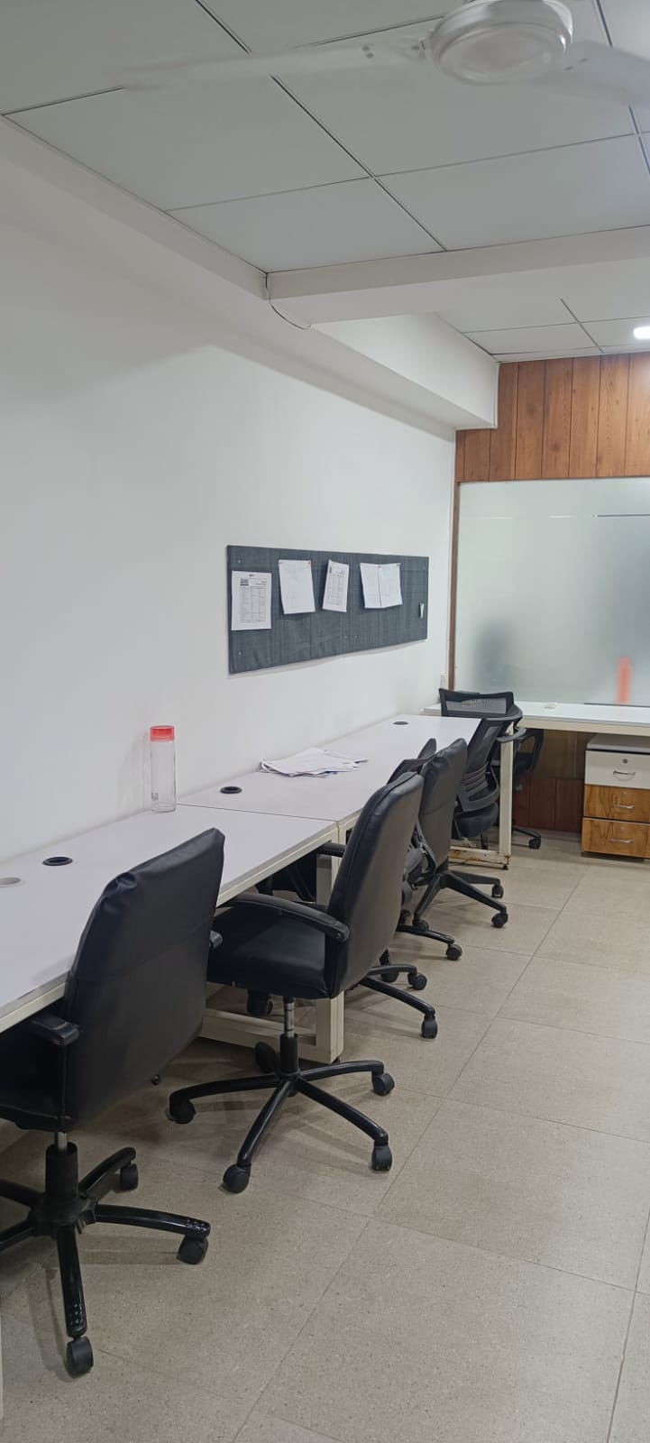 OFFICE 770 Sq.FT Commercial Office for Rent in Ambli-bopal Road Ahmedabad