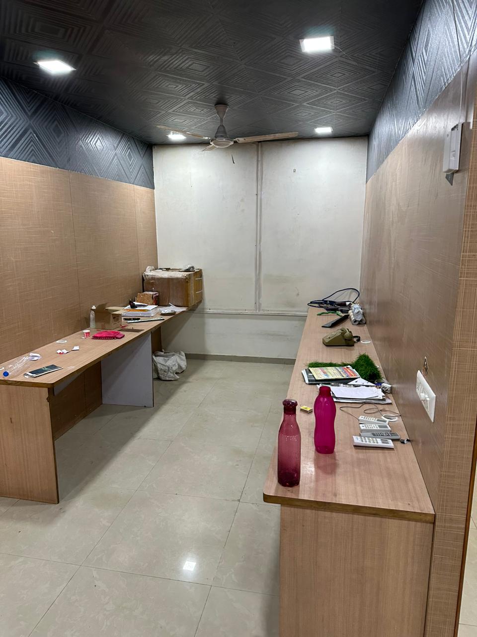 OFFICE 1600 Sq.FT Commercial Office for Rent in Sola Ahmedabad