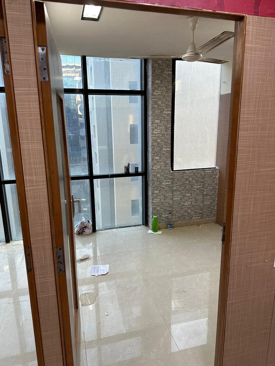 OFFICE 1600 Sq.FT Commercial Office for Rent in Sola Ahmedabad - Media 6