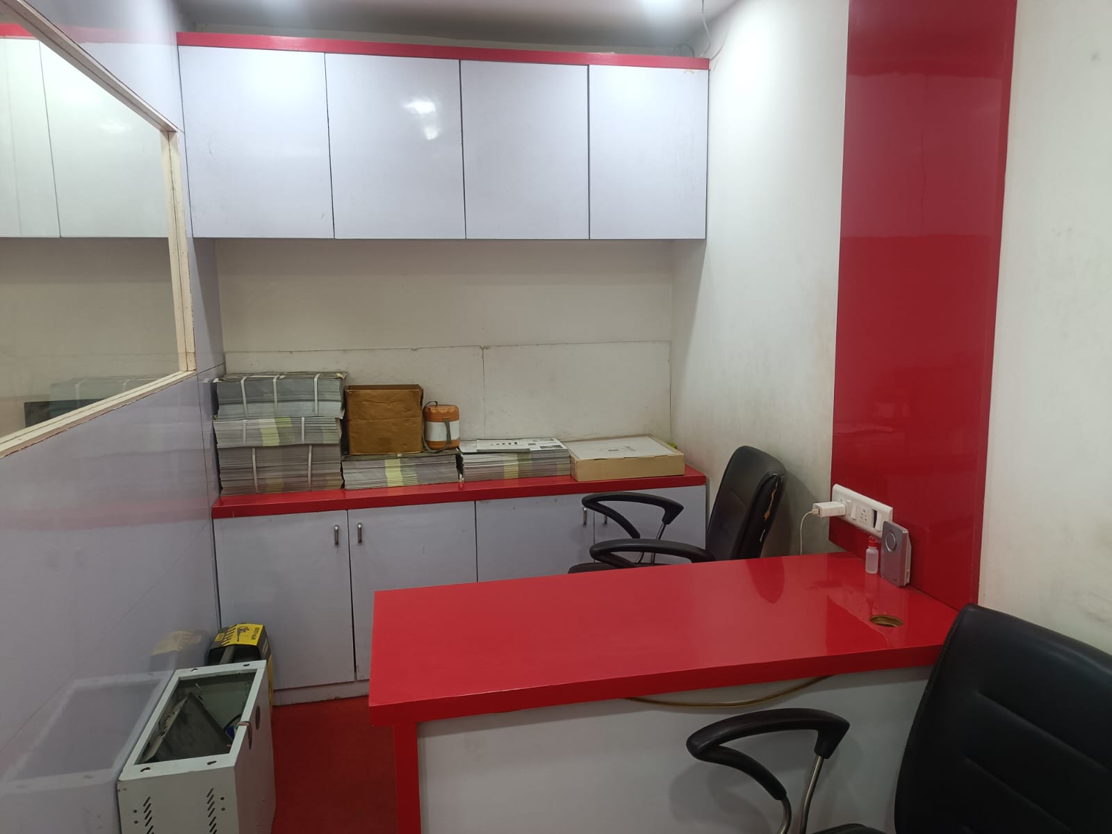 OFFICE 680 Sq.FT Commercial Office for Rent in Hebatpur Road Ahmedabad