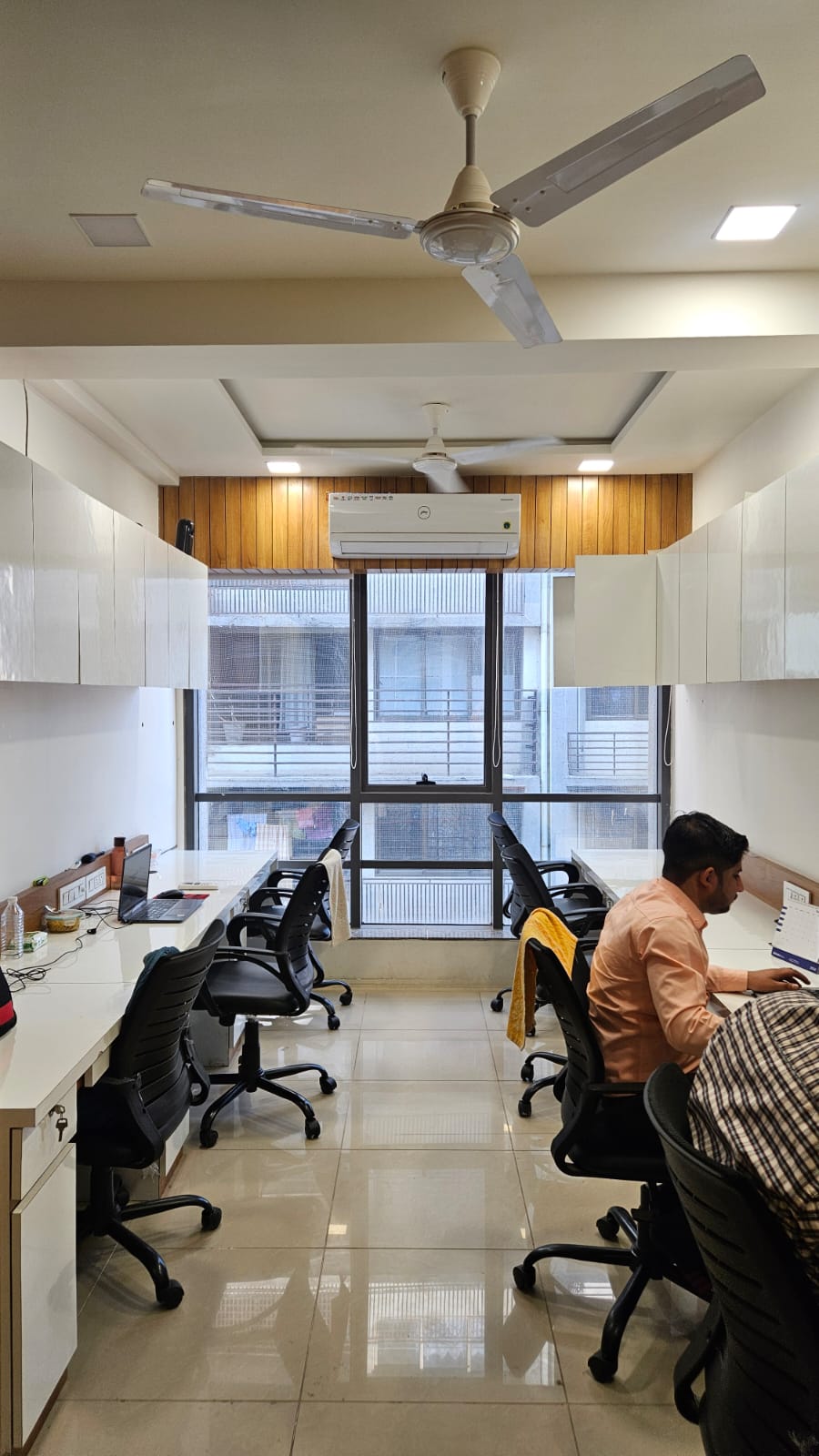OFFICE 568 Sq.FT Commercial Office for Rent in Makarba Ahmedabad - Media 3