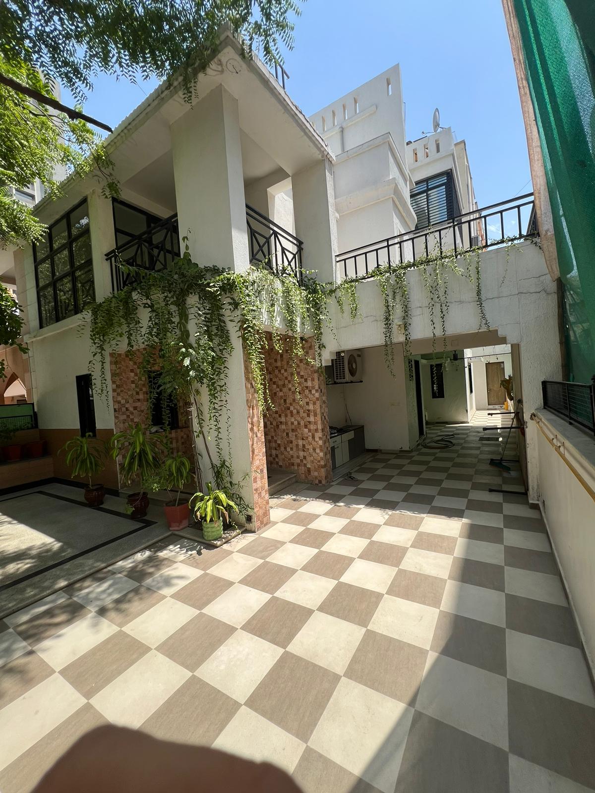4 BHK 220 Sq.YRD Residential Bunglow for Sell in Bopal Ahmedabad - Media 2