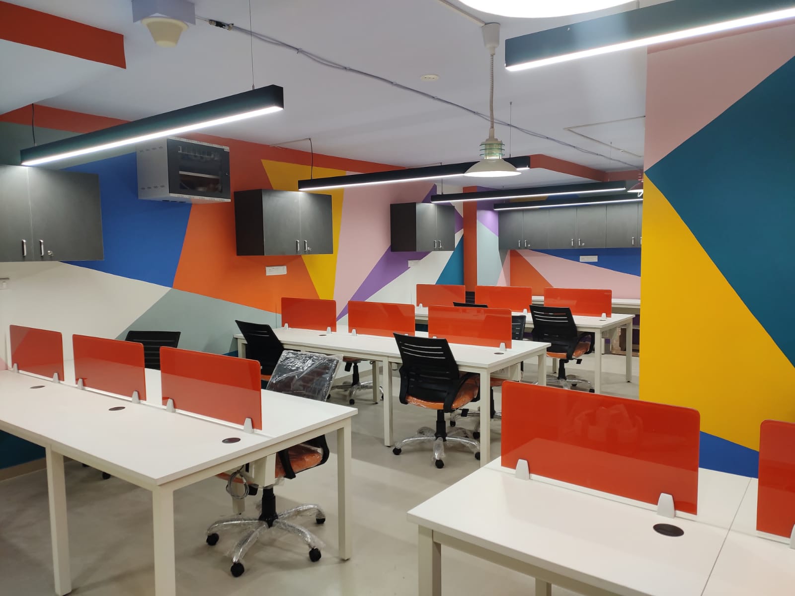 OFFICE 1058 Sq.FT Commercial Office for Rent in Ambli-bopal Road Ahmedabad - Media 4