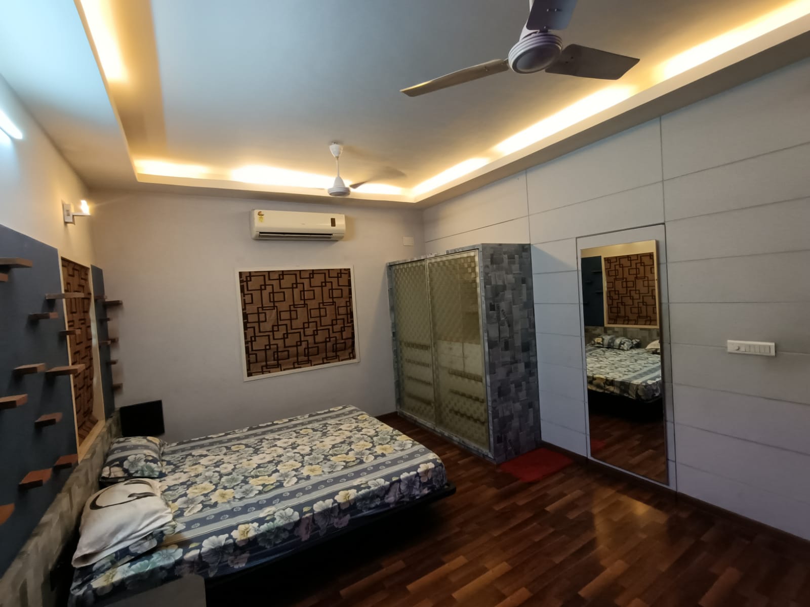 4 BHK 834 Sq.FT Residential Bunglow for Sell in Palodia Ahmedabad - Media 8