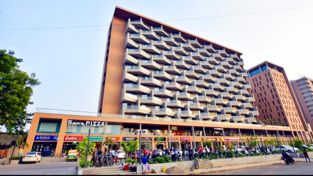 OFFICE 795 Sq.FT Commercial Office for Rent in Thaltej Ahmedabad - Media 4