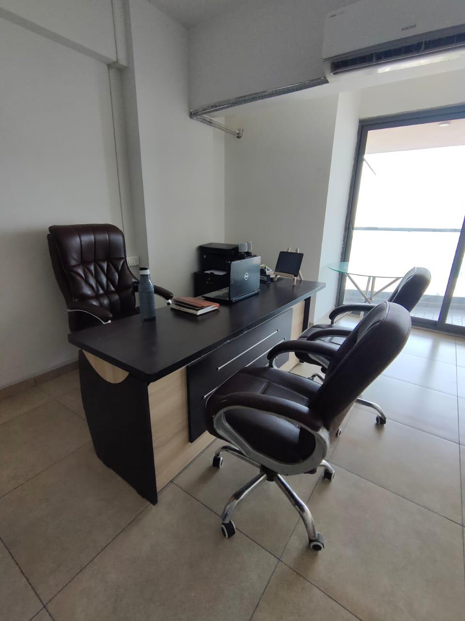 OFFICE 795 Sq.FT Commercial Office for Rent in Thaltej Ahmedabad - Media 11