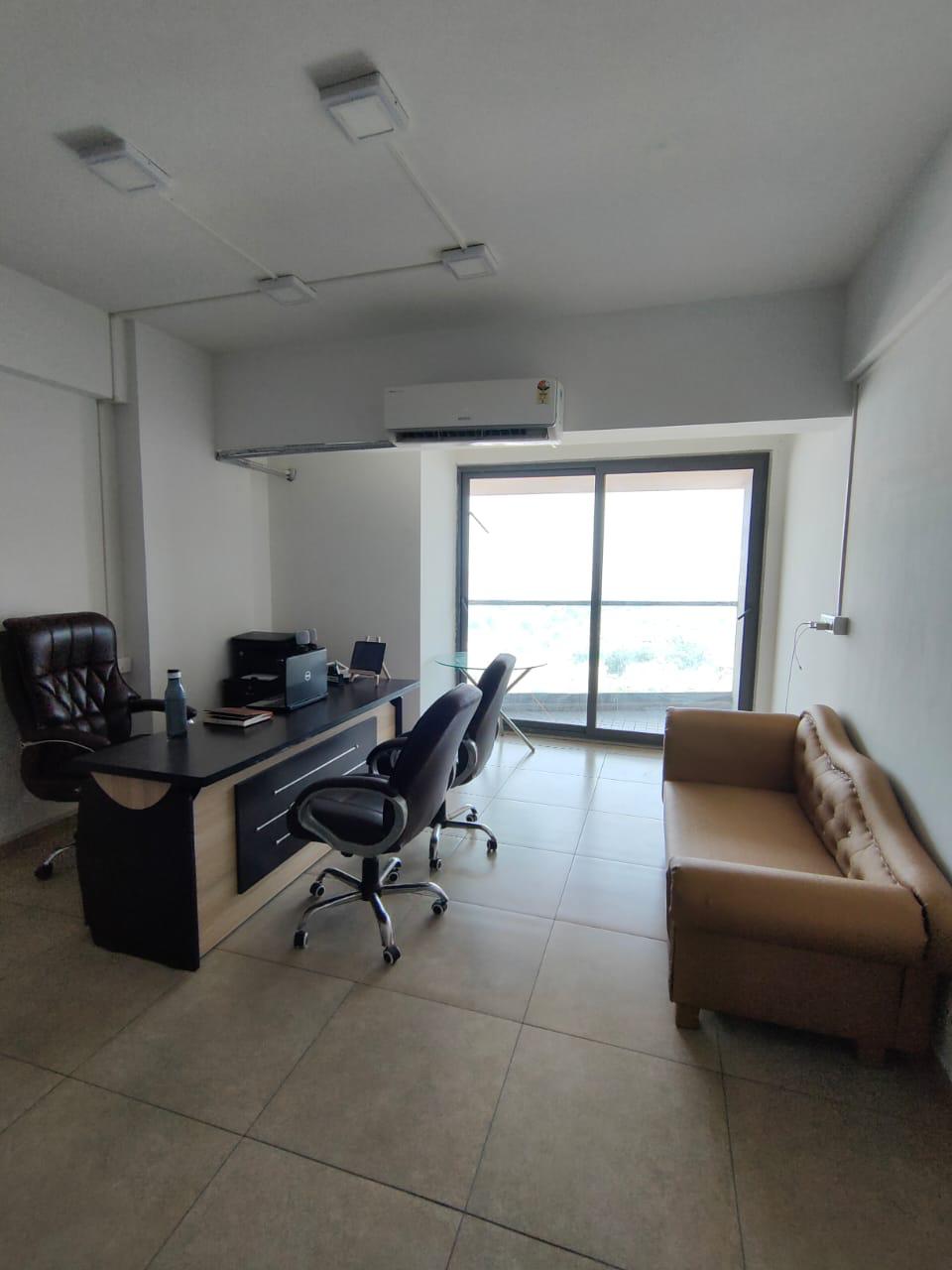 OFFICE 795 Sq.FT Commercial Office for Rent in Thaltej Ahmedabad - Media 14