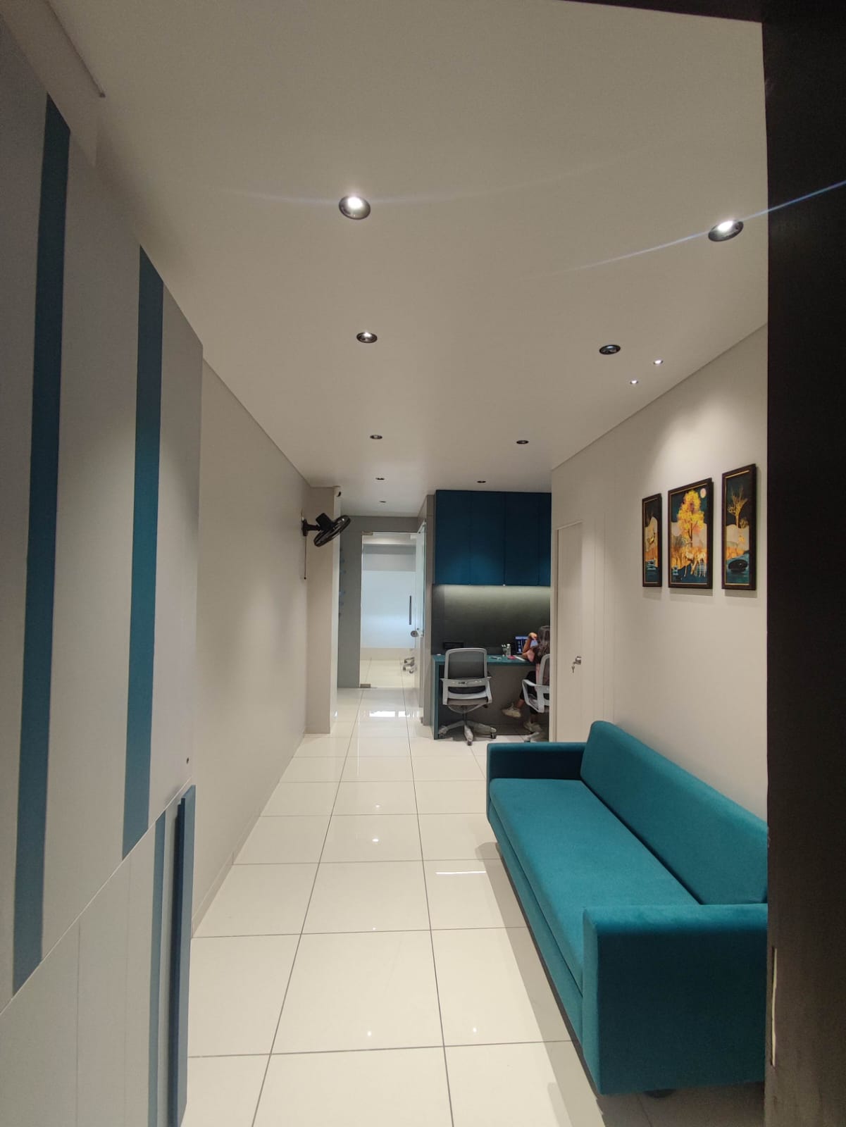 OFFICE 737 Sq.FT Commercial Office for Rent in Sg Highway Ahmedabad - Media 7