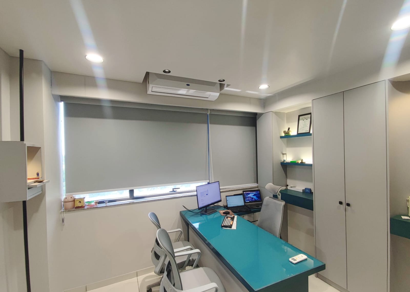 OFFICE 737 Sq.FT Commercial Office for Rent in Sg Highway Ahmedabad - Media 6