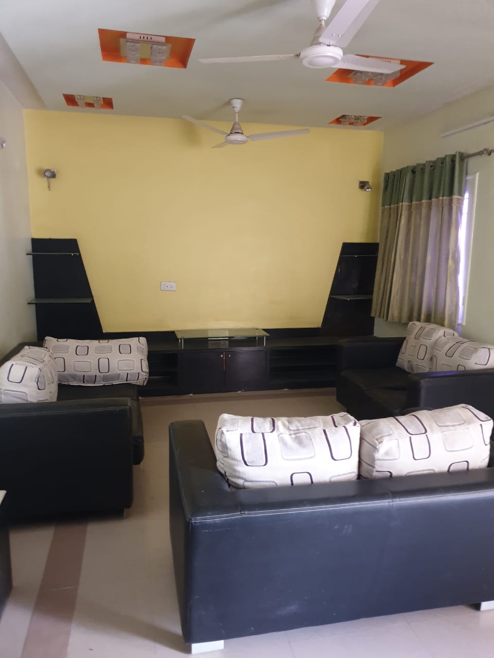 4 BHK 207 Sq.YRD Residential Bunglow for Sell in Sindhubhavan Road Ahmedabad - Media 12