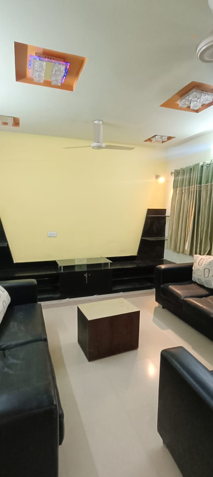 4 BHK 207 Sq.YRD Residential Bunglow for Sell in Sindhubhavan Road Ahmedabad
