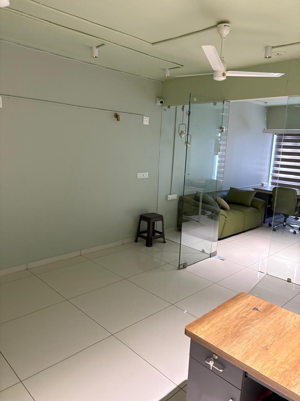 OFFICE 875 Sq.FT Commercial Office for Rent in Gota Ahmedabad