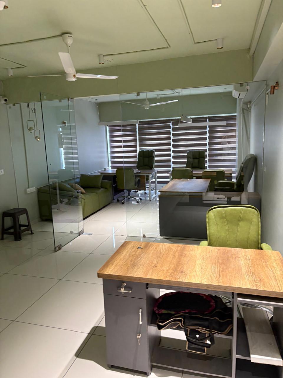 OFFICE 875 Sq.FT Commercial Office for Rent in Gota Ahmedabad - Media 3