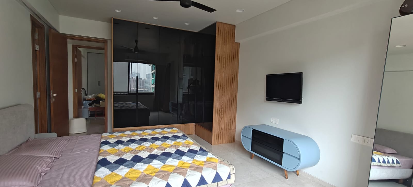 4 BHK 3250 Sq.FT Residential Flat for Sell in Jagatpur Ahmedabad - Media 9