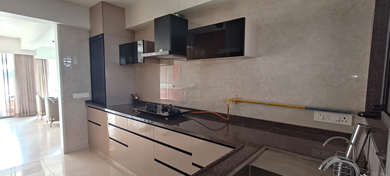 4 BHK 3250 Sq.FT Residential Flat for Sell in Jagatpur Ahmedabad - Media 8