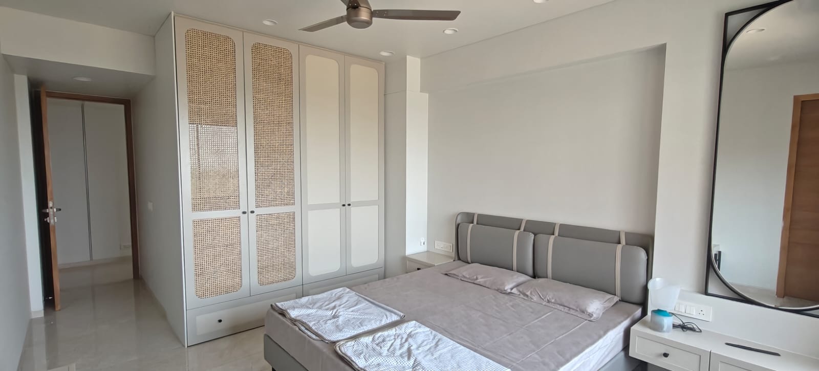 4 BHK 3250 Sq.FT Residential Flat for Sell in Jagatpur Ahmedabad - Media 11