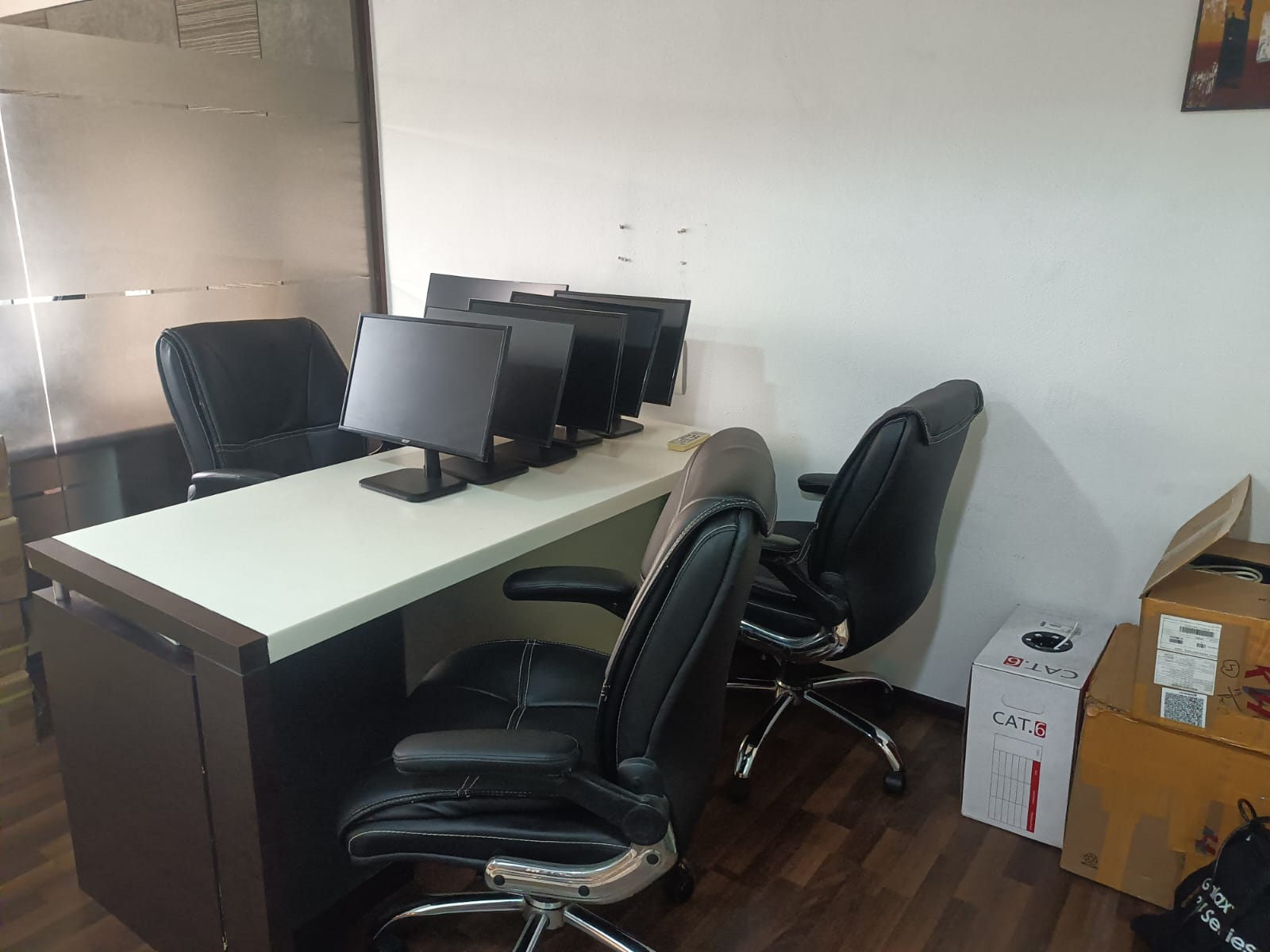 OFFICE 920 Sq.FT Commercial Office for Rent in Thaltej Ahmedabad - Media 11