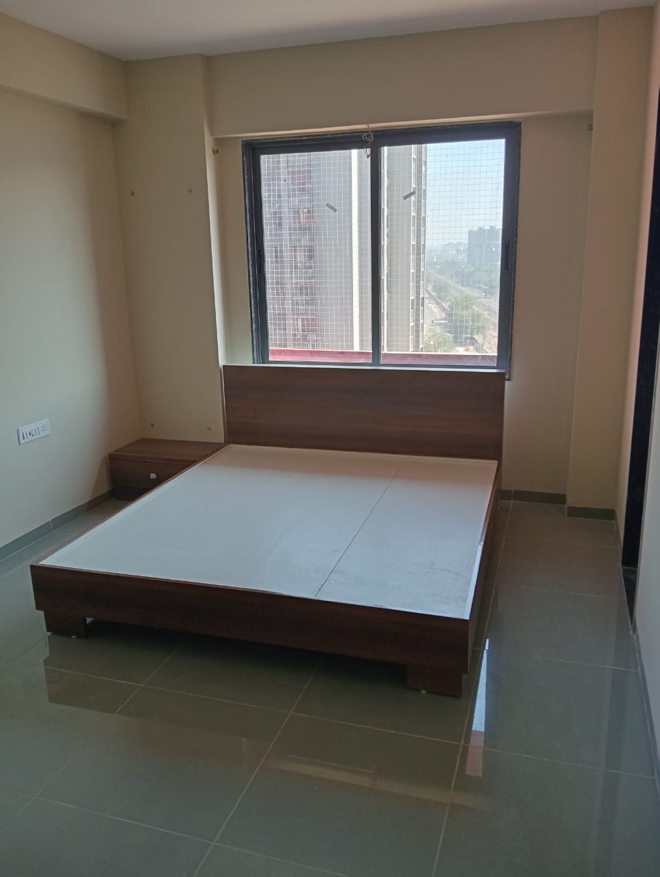 3 BHK 1750 Sq.FT Residential Flat for Rent in Shilaj Ahmedabad