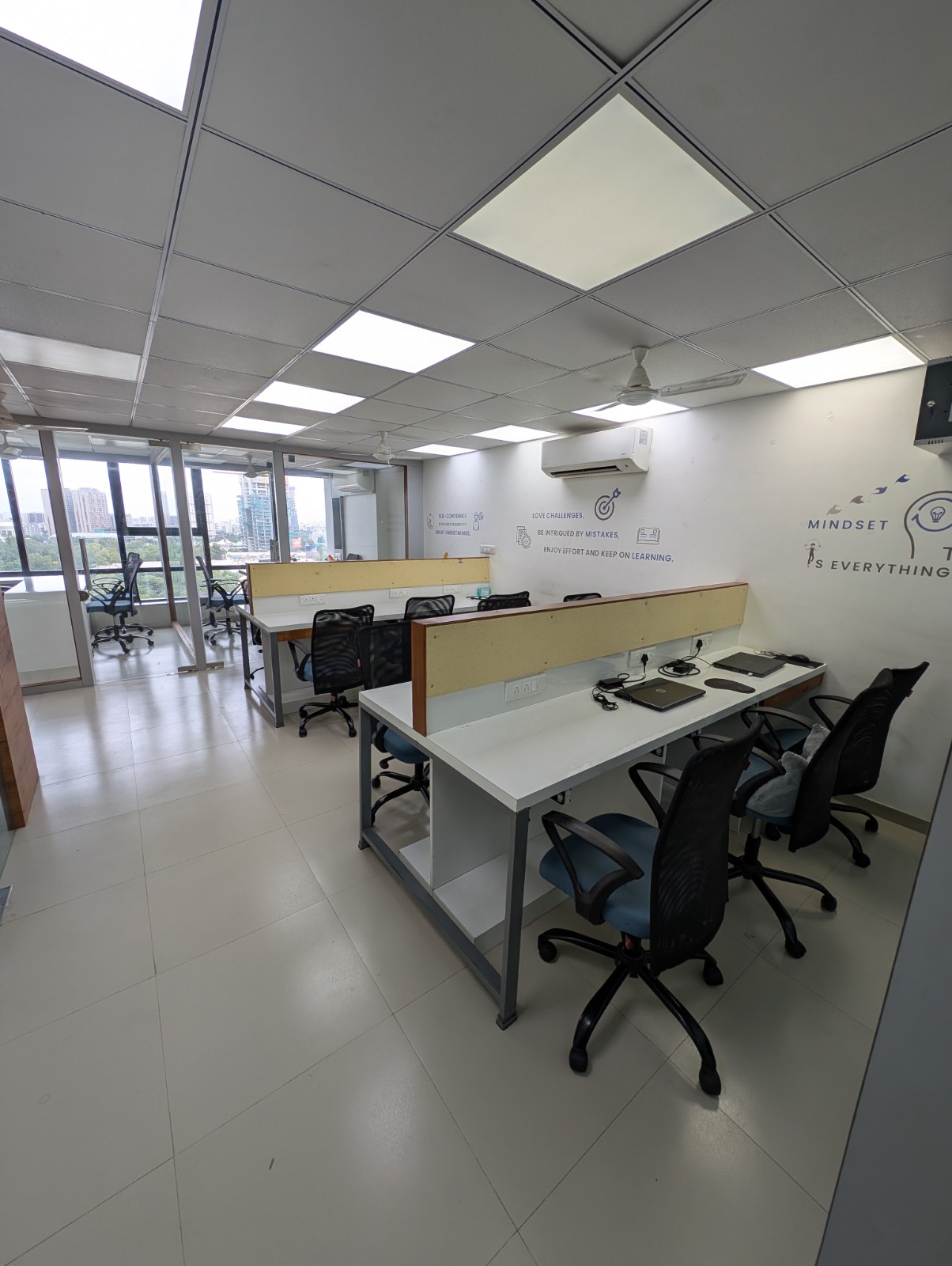 OFFICE 915 Sq.FT Commercial Office for Rent in Ambli-bopal Road Ahmedabad - Media 2