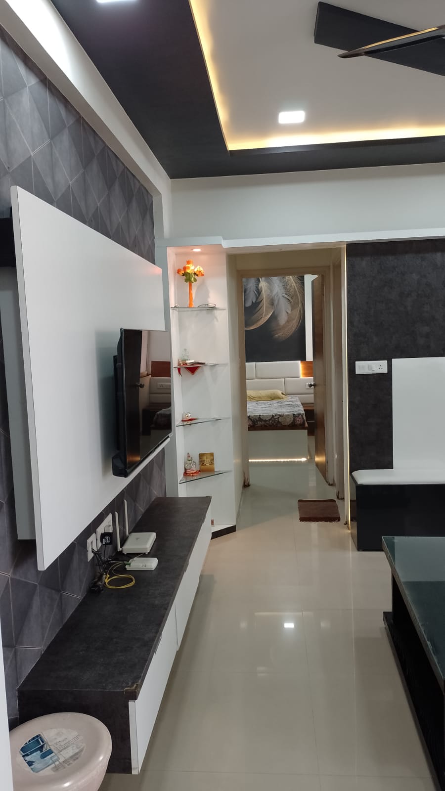 2 BHK 903 Sq.FT Residential Flat for Sell in Vaishnodevi Circle Ahmedabad