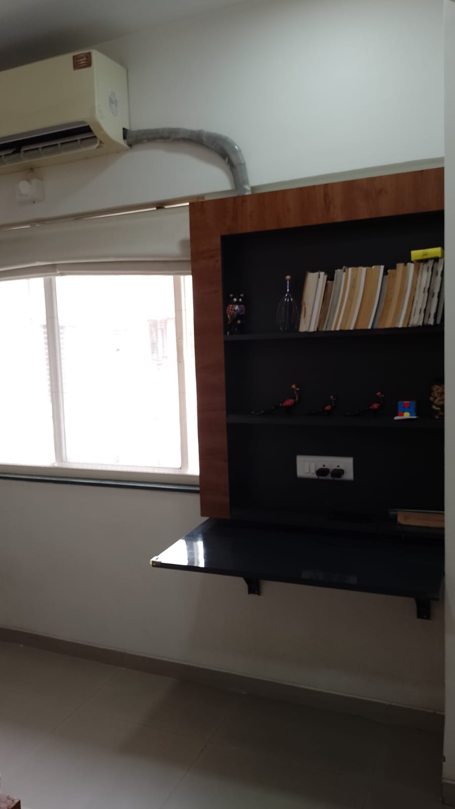 2 BHK 903 Sq.FT Residential Flat for Sell in Vaishnodevi Circle Ahmedabad - Media 6