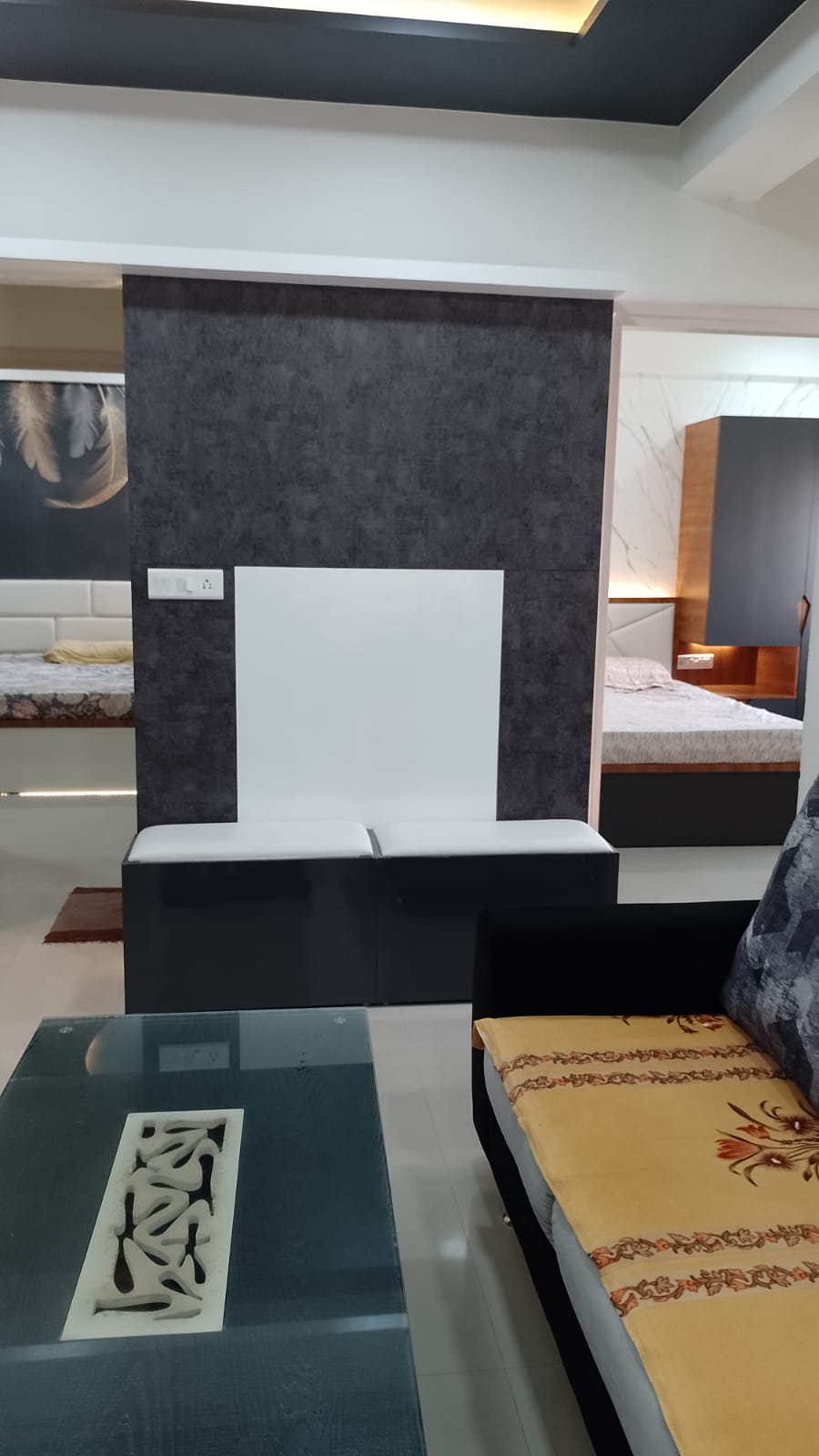 2 BHK 903 Sq.FT Residential Flat for Sell in Vaishnodevi Circle Ahmedabad - Media 8