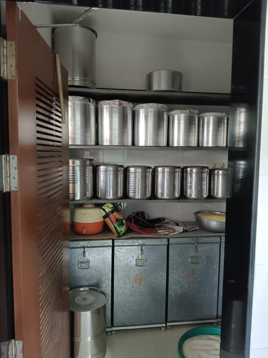 5 BHK 610 Sq.YRD Residential Bunglow for Sell in Thaltej Ahmedabad - Media 8