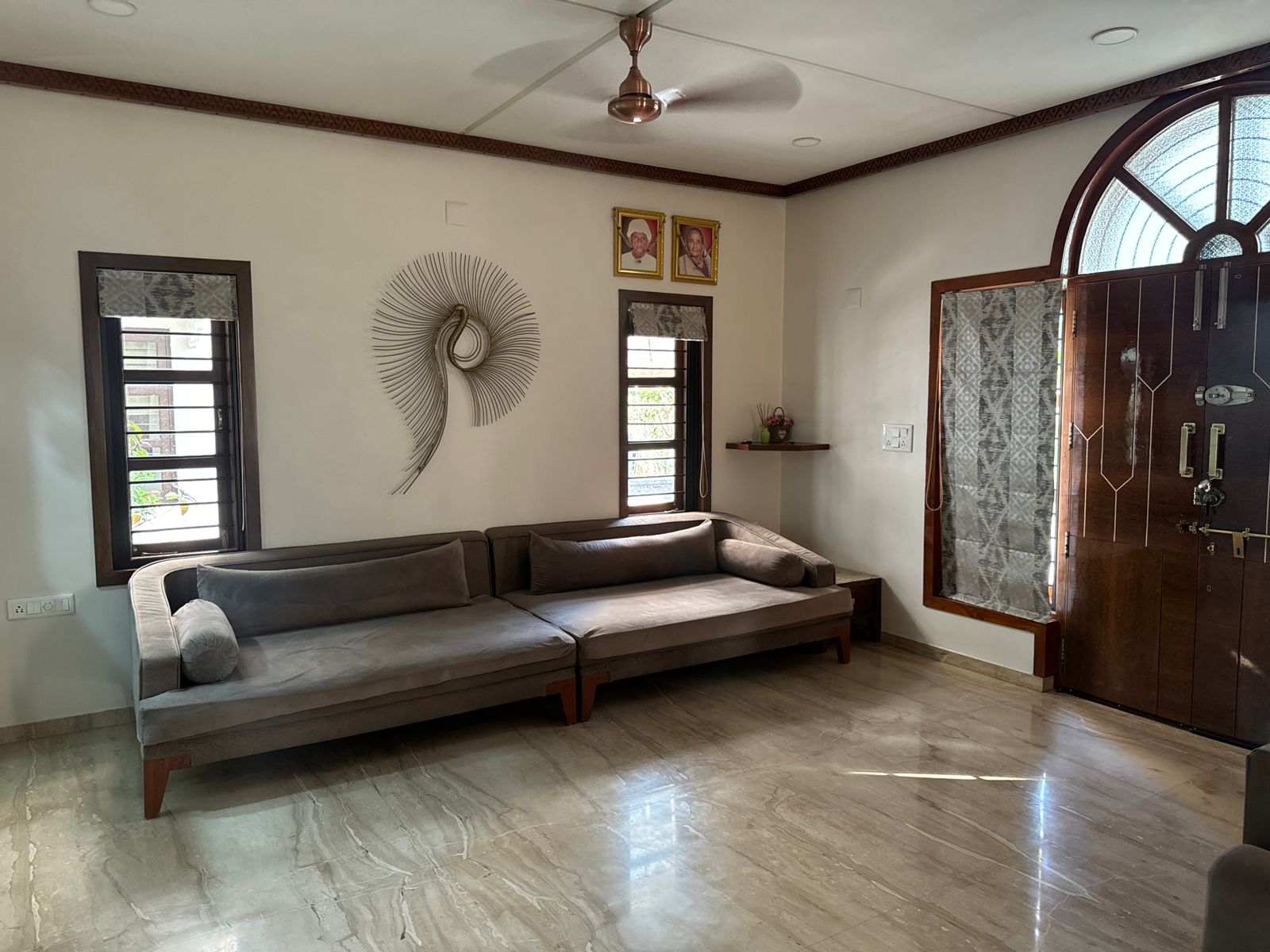 5 BHK 462 Sq.YRD Residential Bunglow for Sell in Thaltej Ahmedabad
