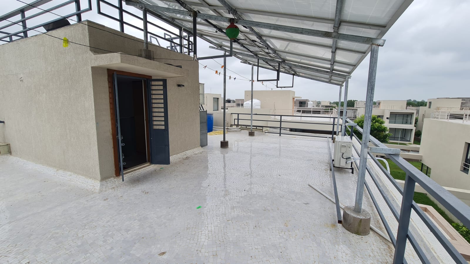 4 BHK 714 Sq.YRD Residential Bunglow for Sell in Shilaj Ahmedabad - Media 9