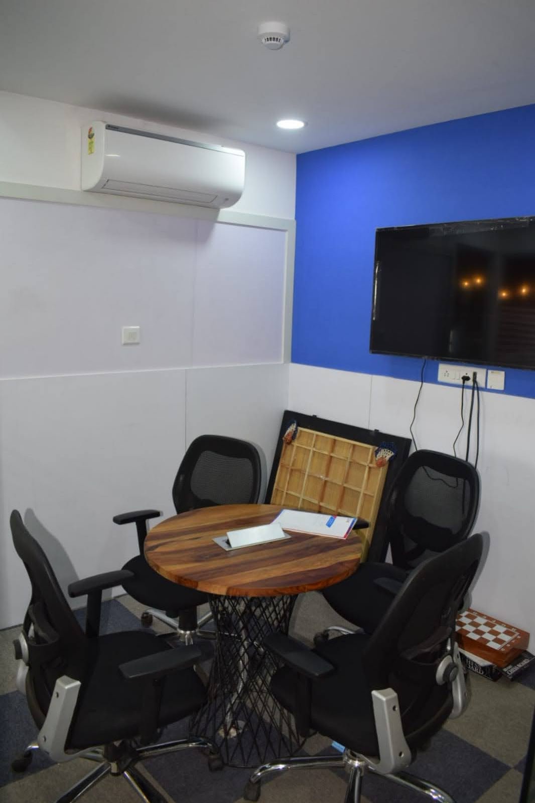OFFICE 3700 Sq.FT Commercial Office for Rent in Ellisbridge Ahmedabad - Media 3