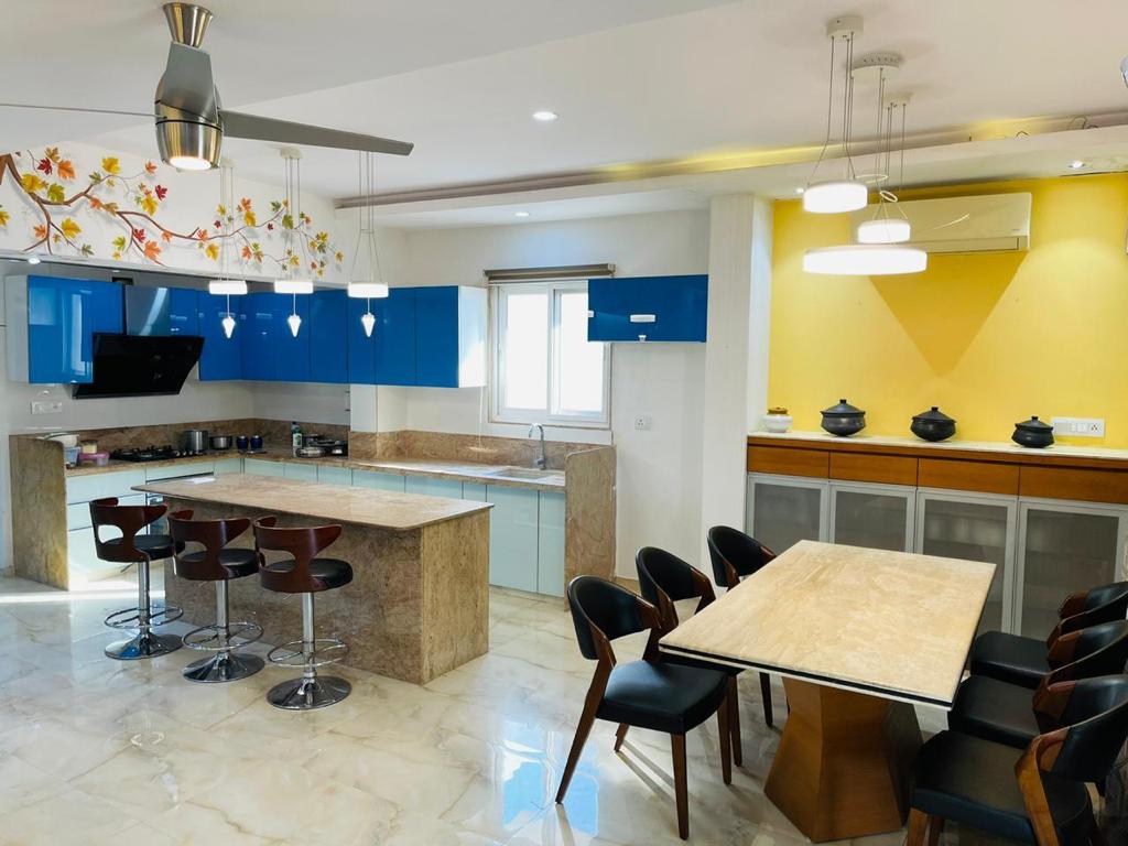 3 BHK 410 Sq.YRD Residential Penthouse for Sell in Science City Road Ahmedabad - Media 6