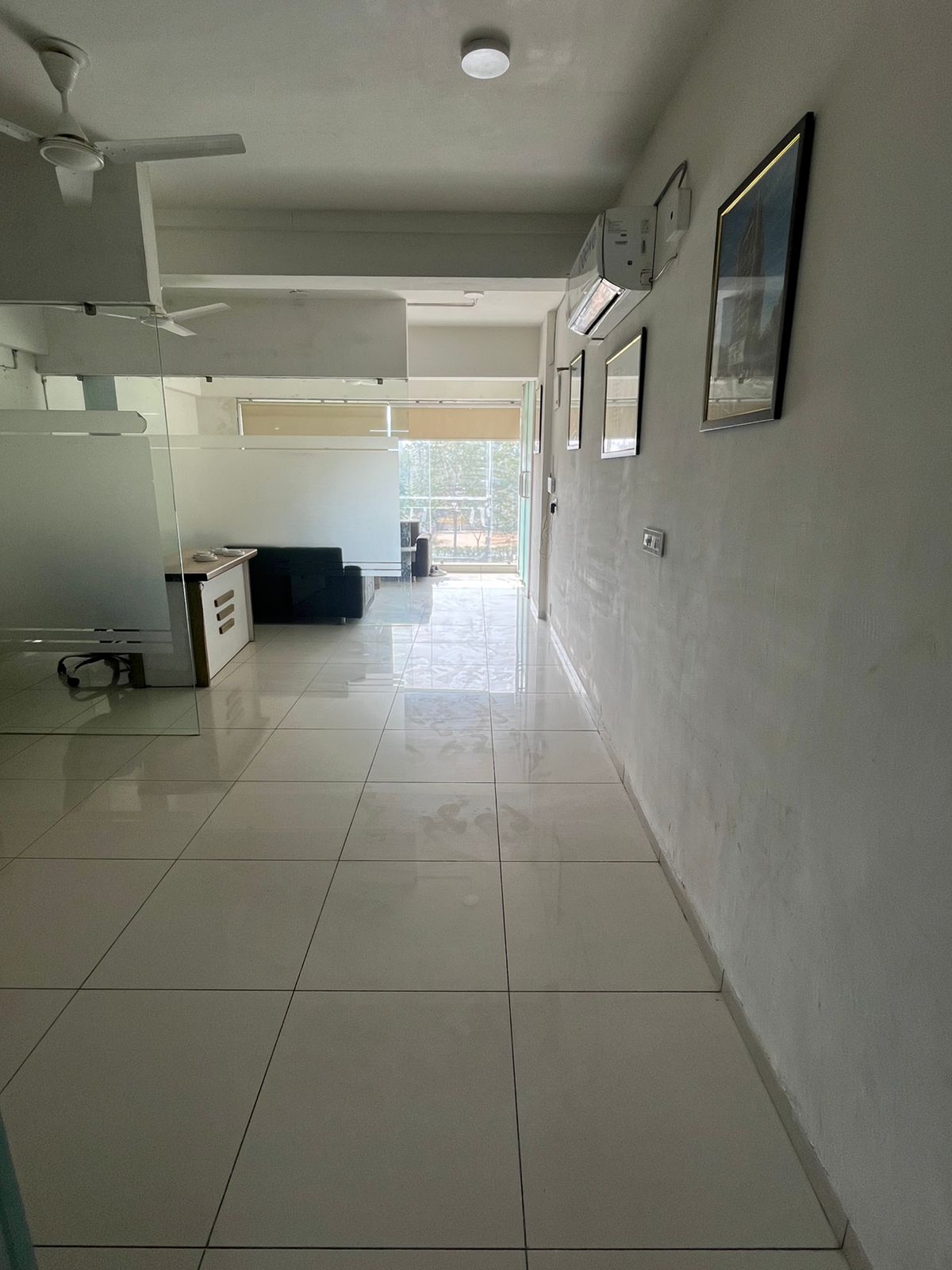 FIRST FLOOR 1354 Sq.FT Showroom First Floor for Sell in Bhadaj Ahmedabad - Media 3