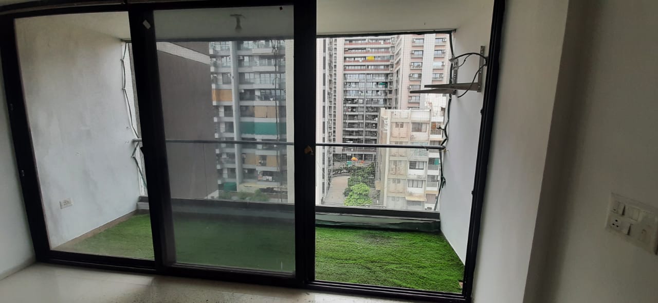 3 BHK 1890 Sq.FT Residential Flat for Sell in Science City Road Ahmedabad - Media 4