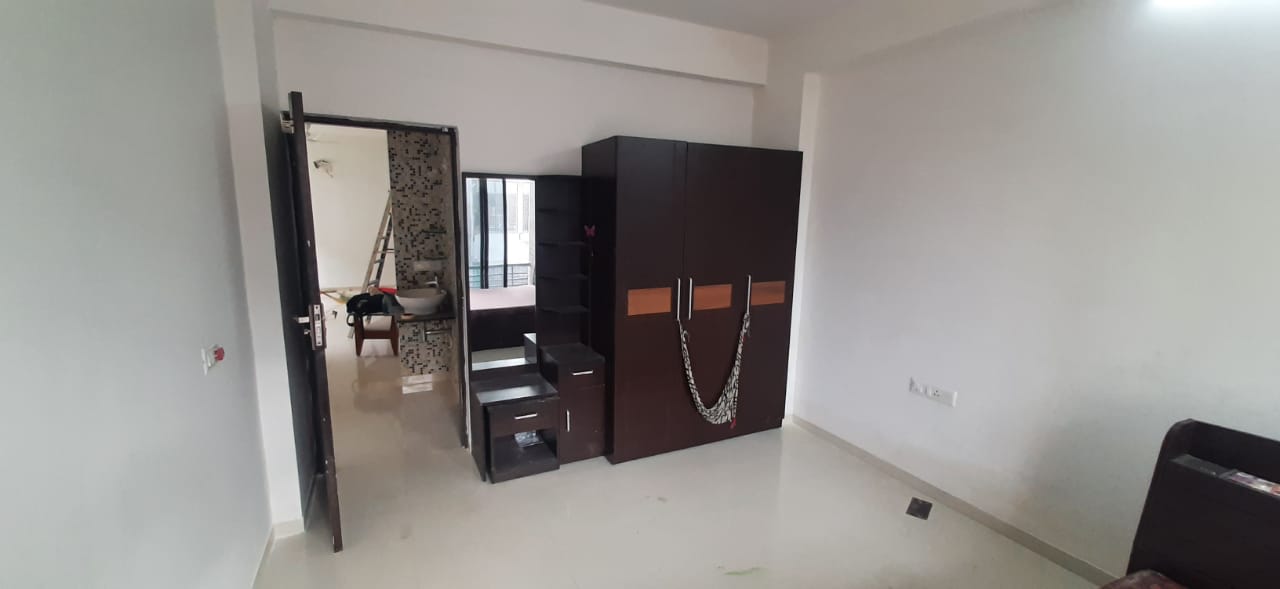 3 BHK 1890 Sq.FT Residential Flat for Sell in Science City Road Ahmedabad - Media 7