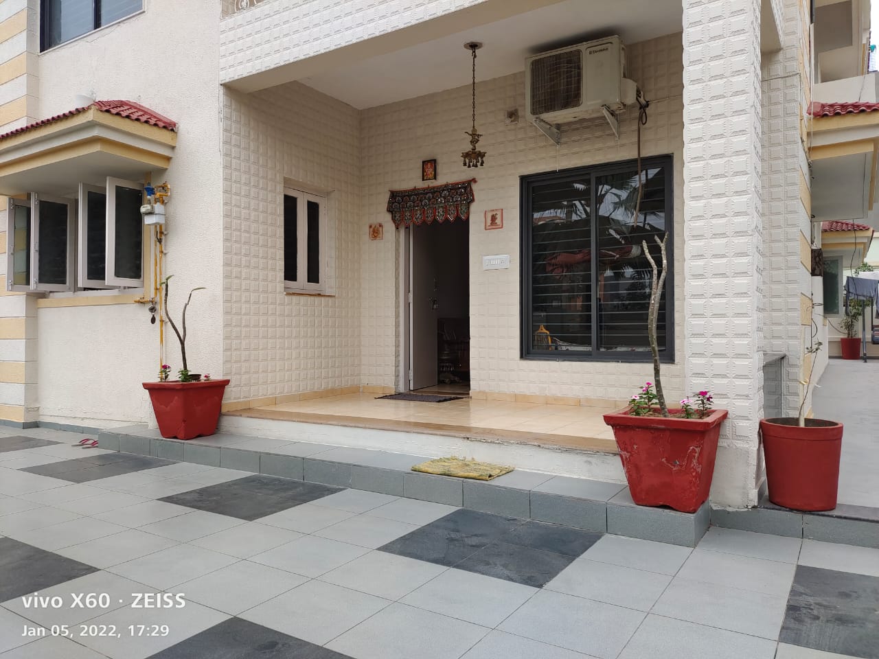 4 BHK 340 Sq.YRD Residential Bunglow for Sell in Bopal Ahmedabad