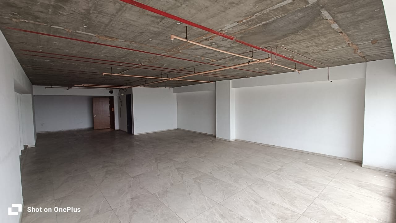 OFFICE 2400 Sq.FT Commercial Office for Sell in Sindhubhavan Road Ahmedabad - Media 3