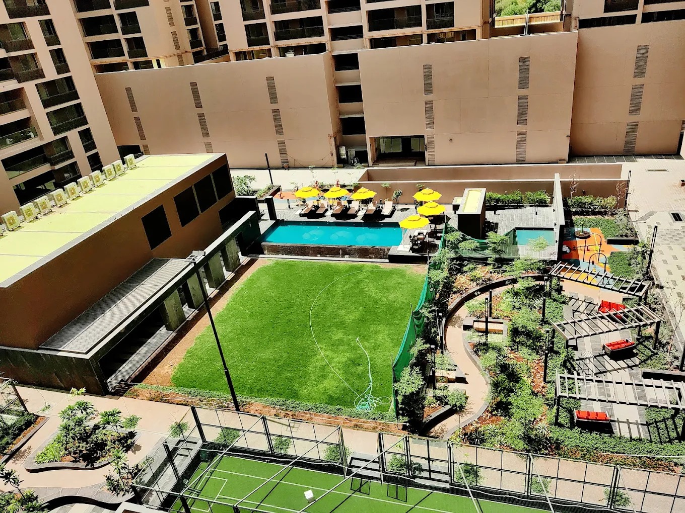 3 BHK 2158 Sq.FT Residential Flat for Sell in Sg Highway Ahmedabad - Media 2