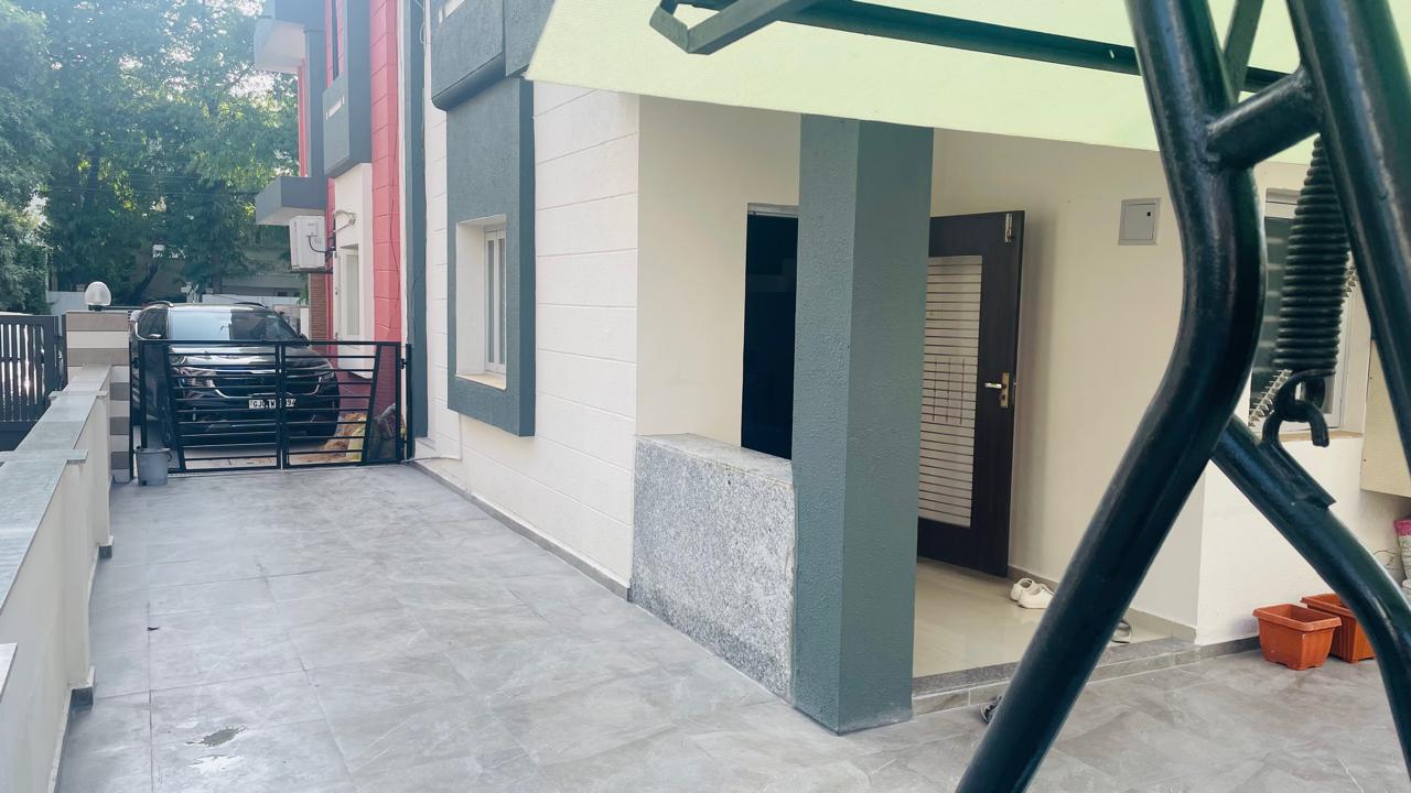 3 BHK 290 Sq.YRD Residential Bunglow for Sell in Bopal Ahmedabad - Media 4