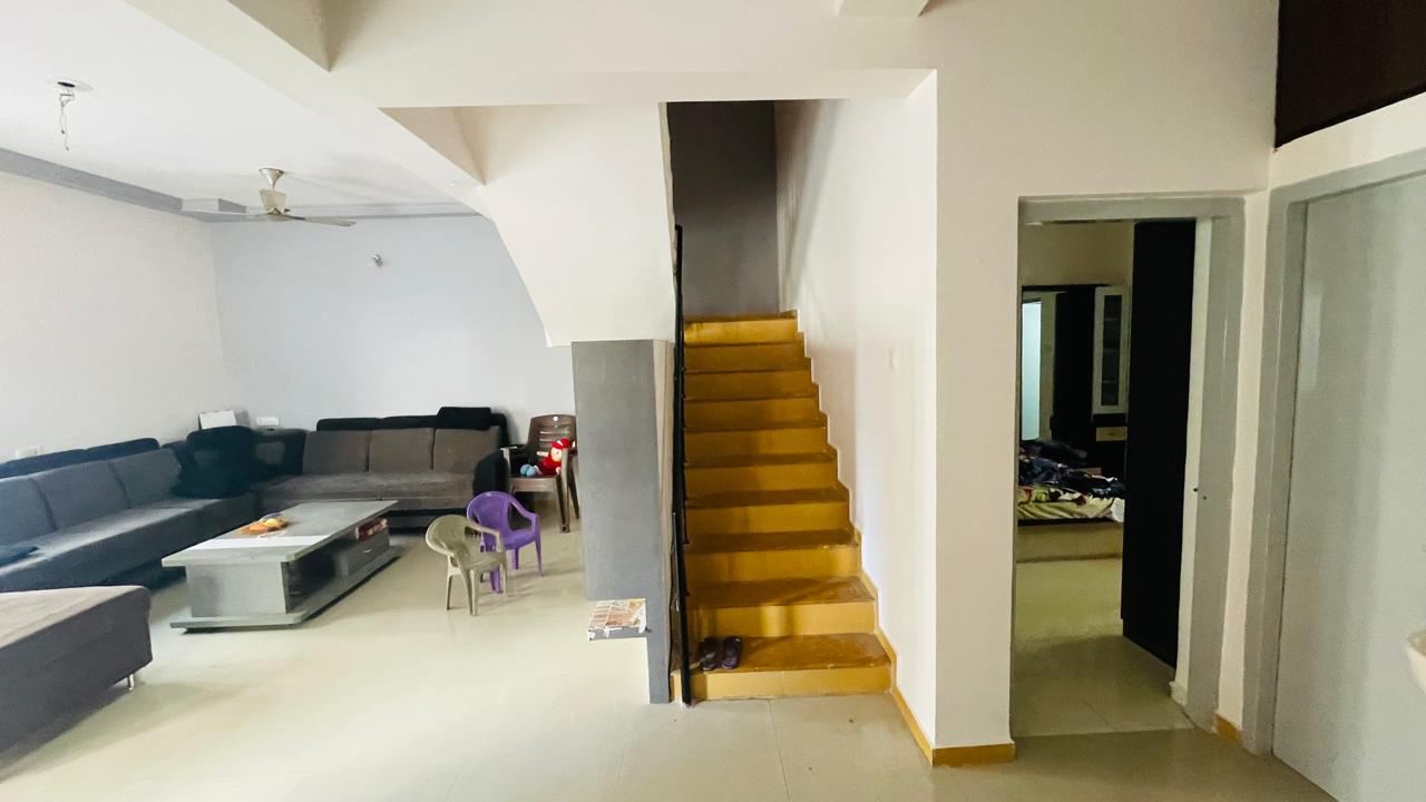 3 BHK 290 Sq.YRD Residential Bunglow for Sell in Bopal Ahmedabad - Media 3